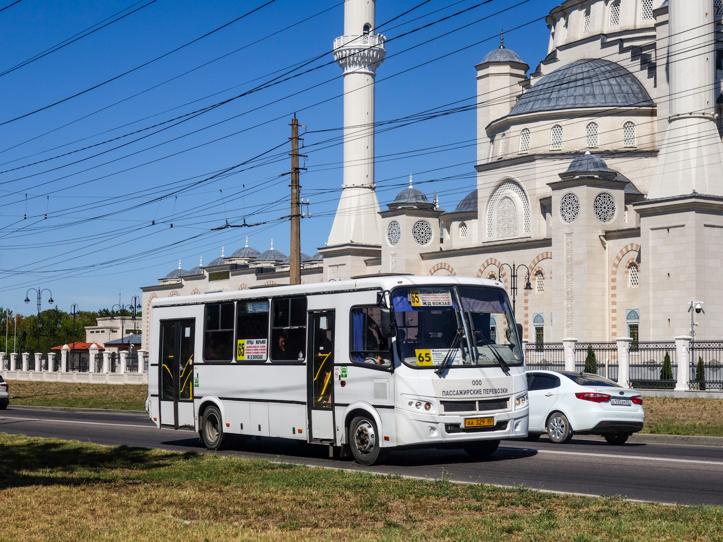 Республика Крым, ПАЗ-320414-04 "Вектор" (1-2) № АА 329 82