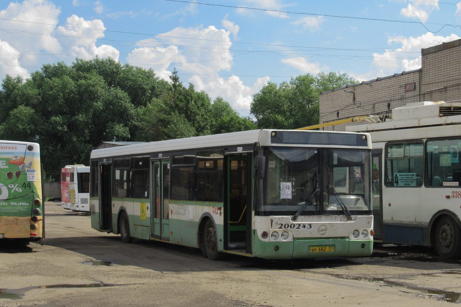 Вологодская область, ЛиАЗ-5292.20 № 742