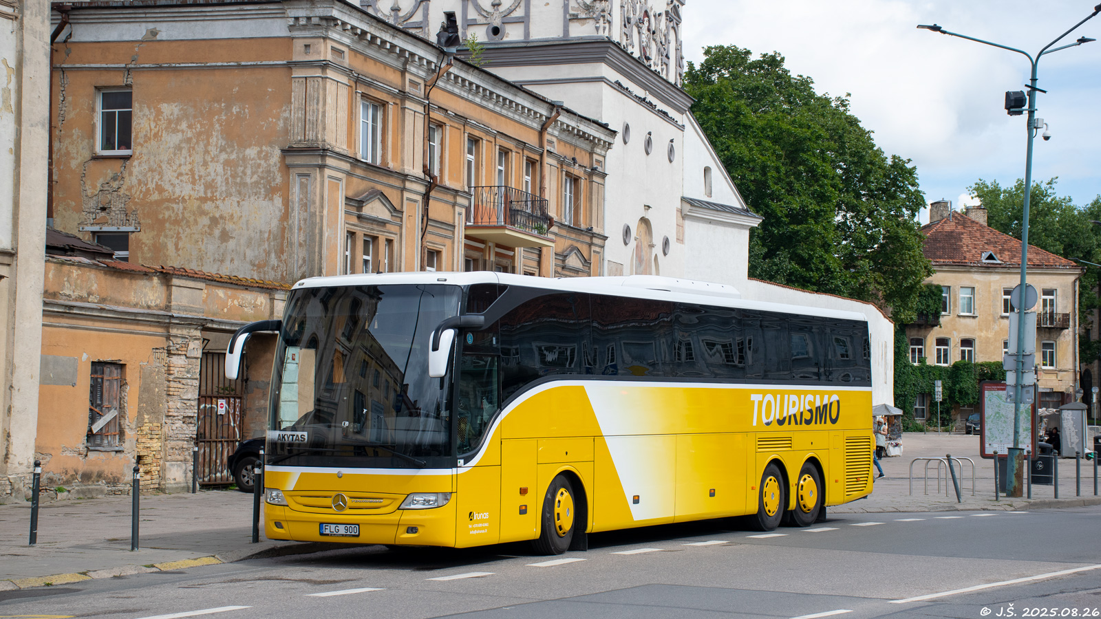 Литва, Mercedes-Benz Tourismo II M/3 16RHD № FLG 900