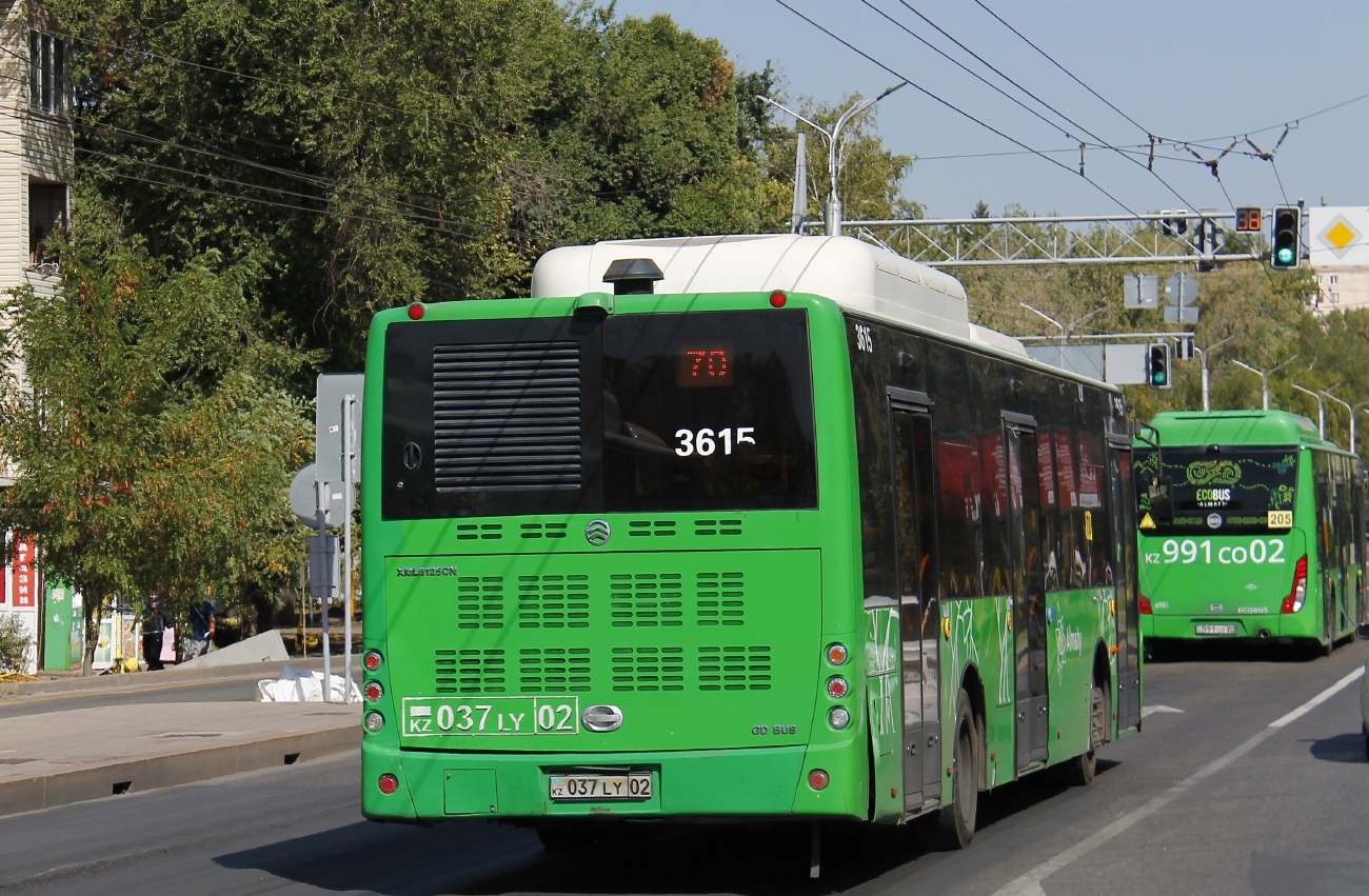 Алматы, Golden Dragon XML6125CN (Hyundai Trans Auto) № 3615