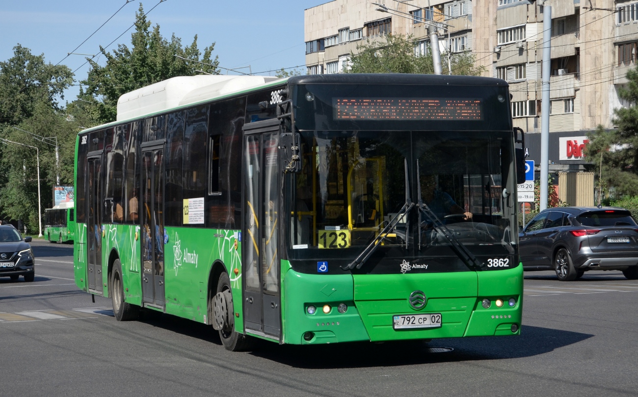 Алматы, Golden Dragon XML6125CN (Hyundai Trans Auto) № 3862