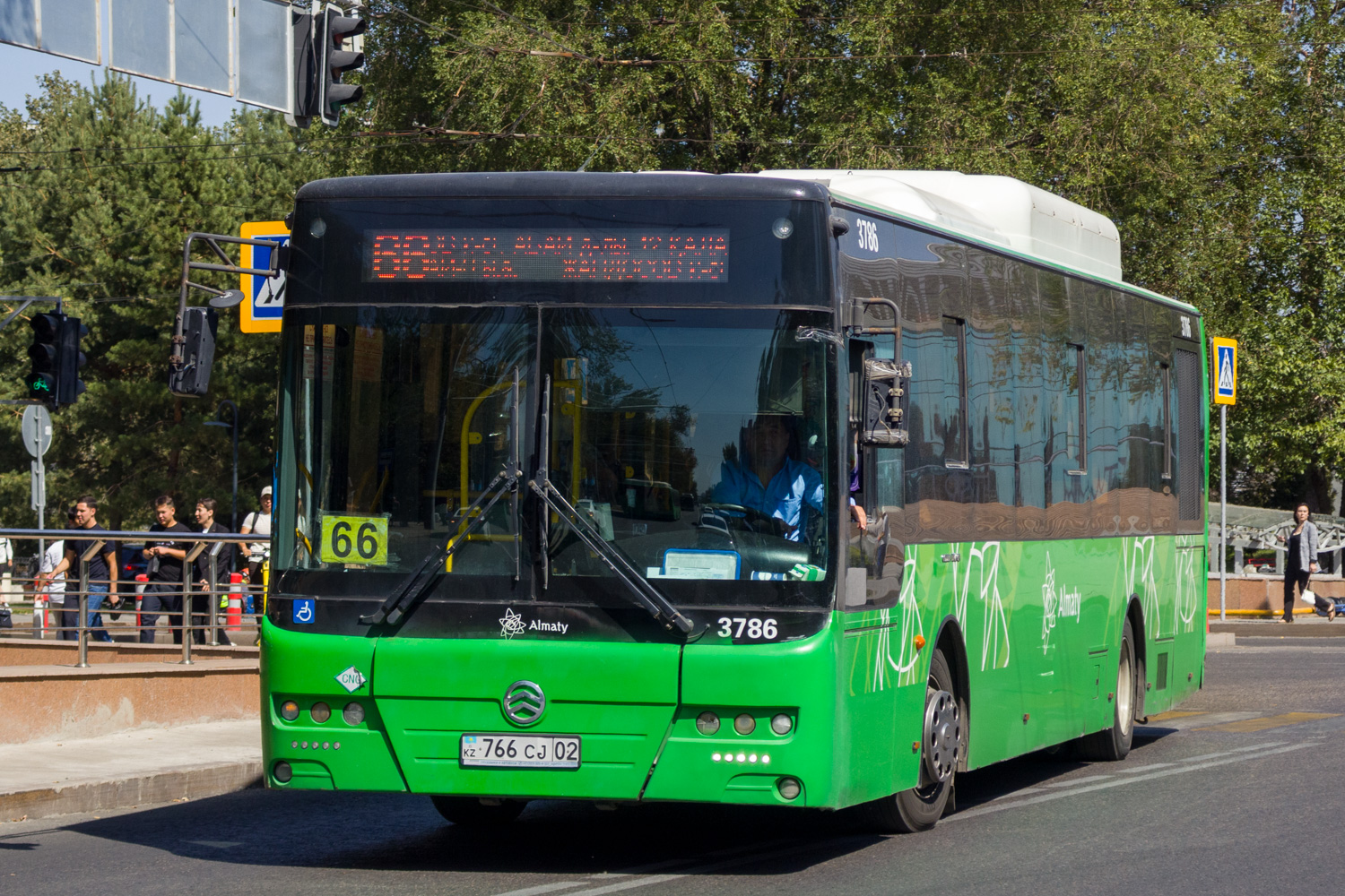 Almaty, Golden Dragon XML6125CN (Hyundai Trans Auto) # 3786