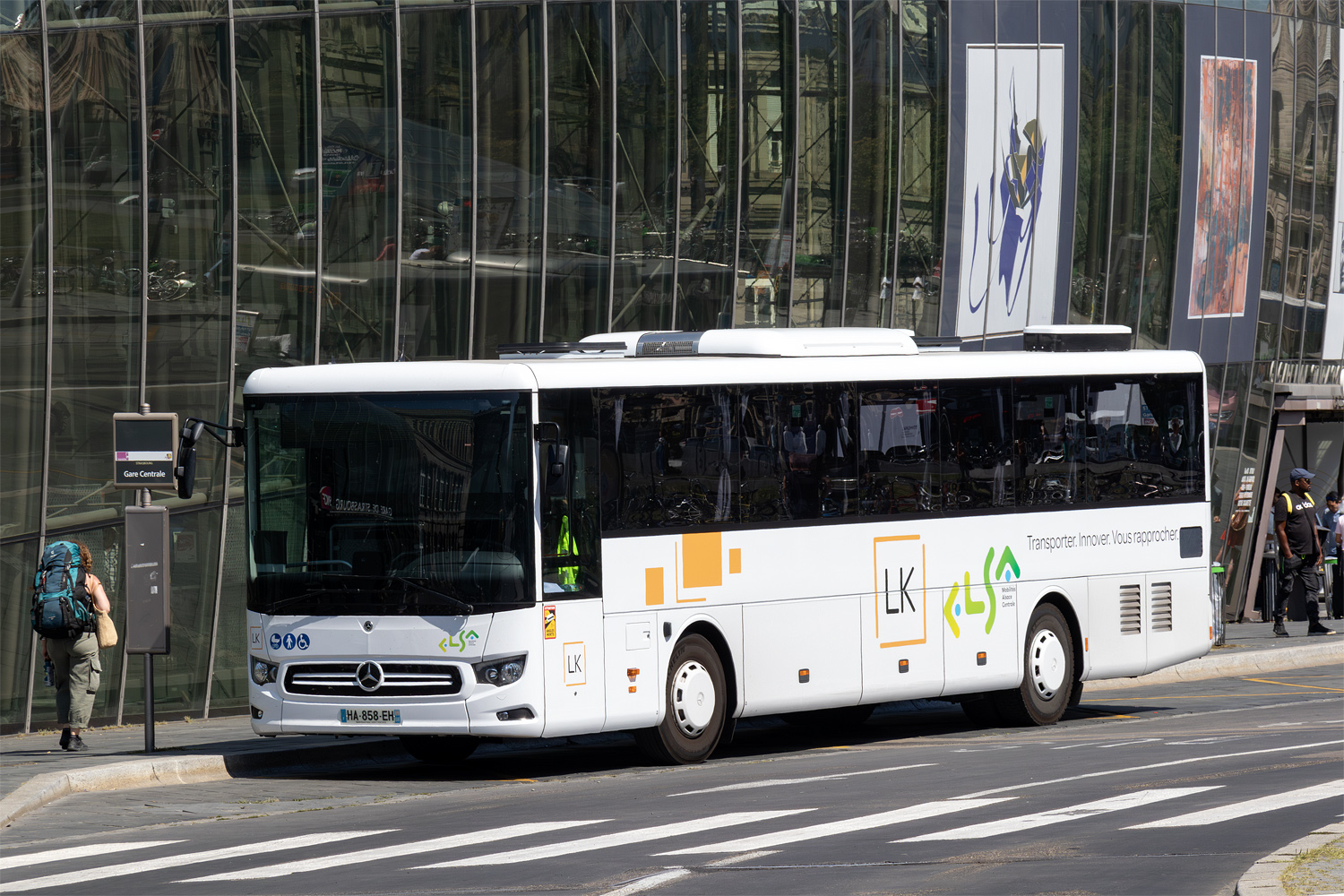 Франция, Mercedes-Benz Intouro III hybrid № HA-858-EH