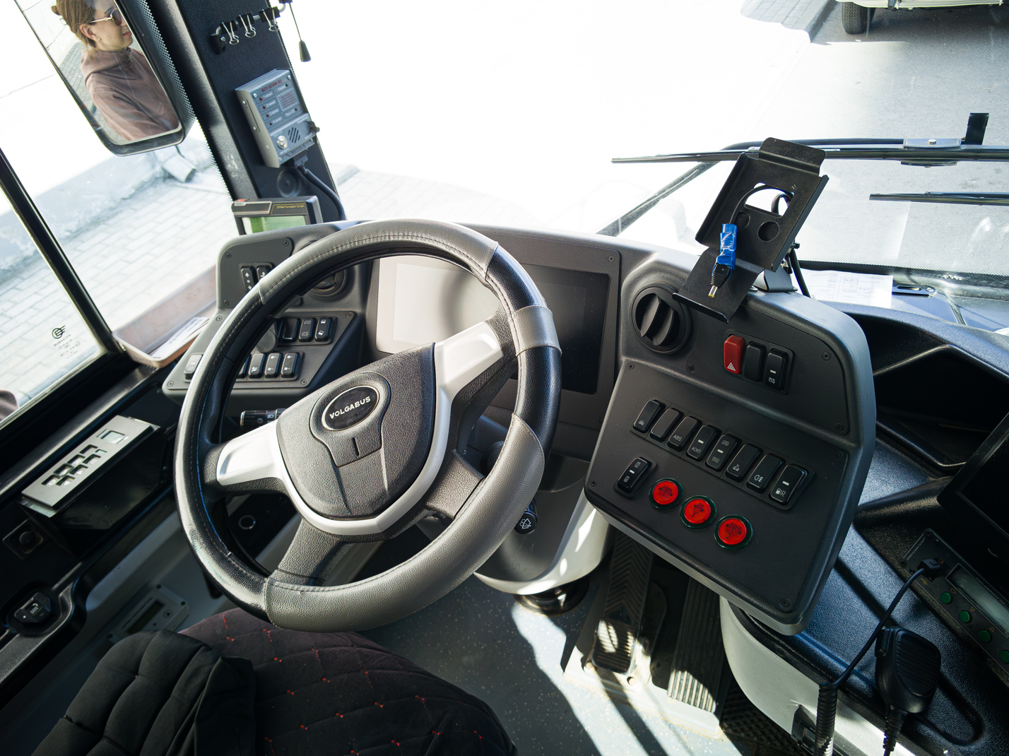 Челябинская область, Volgabus-4298.G4 (CNG) № 869; Челябинская область — ЧелТранспортФест 2025