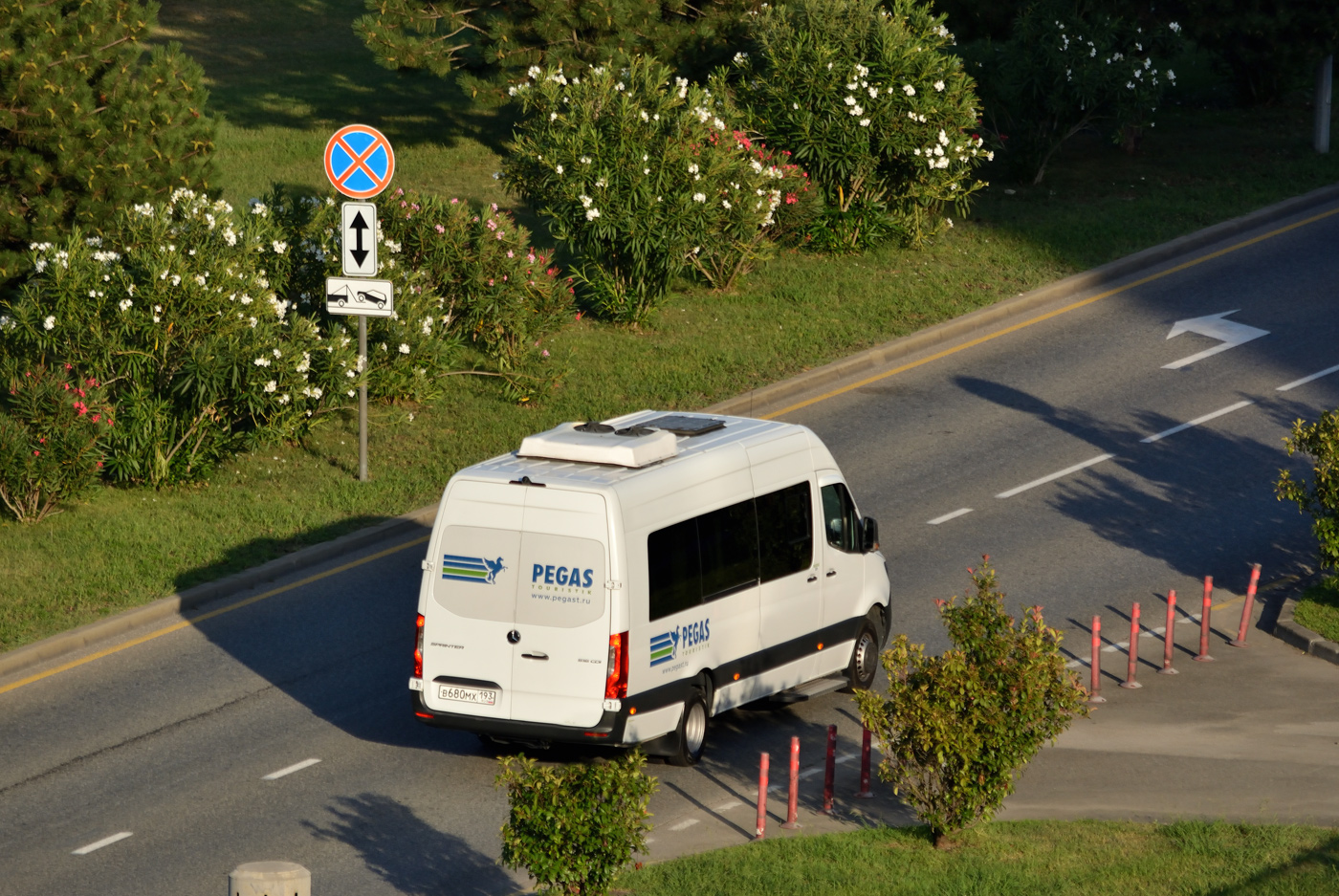 Краснодарский край, Луидор-223685 (MB Sprinter) № В 680 МХ 193