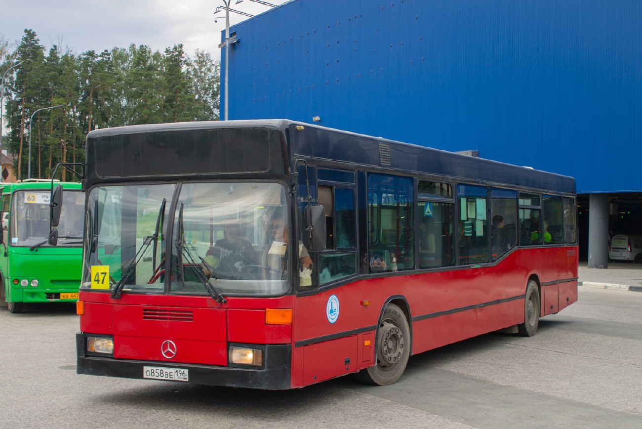 Свердловская область, Mercedes-Benz O405N2 № О 858 ВЕ 196
