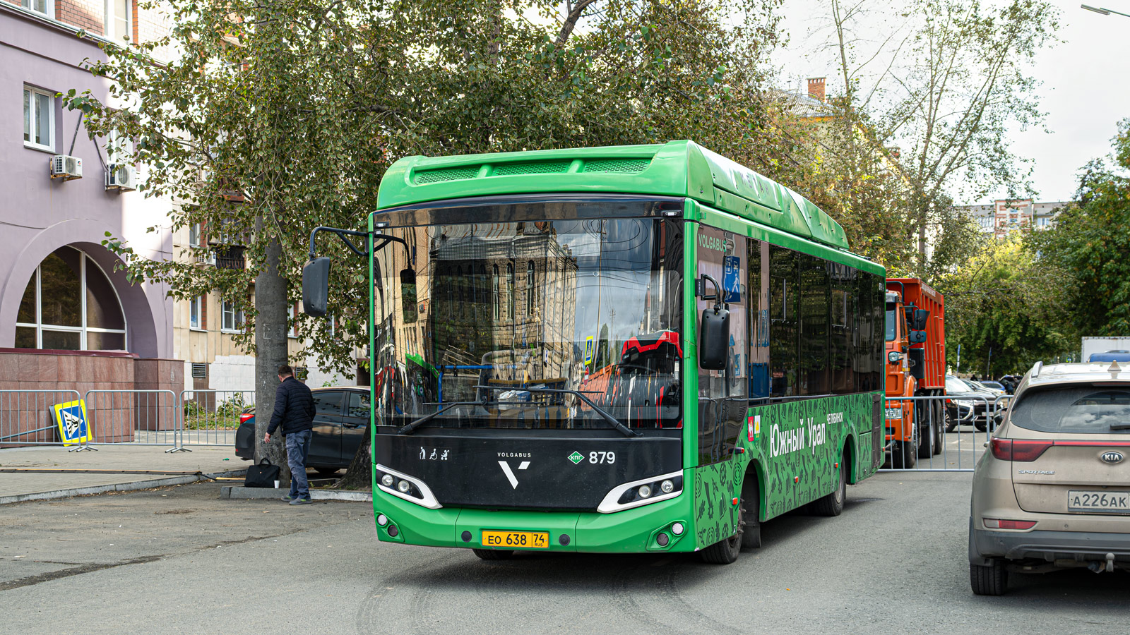 Челябинская область, Volgabus-4298.G4 (CNG) № 879; Челябинская область — ЧелТранспортФест 2025