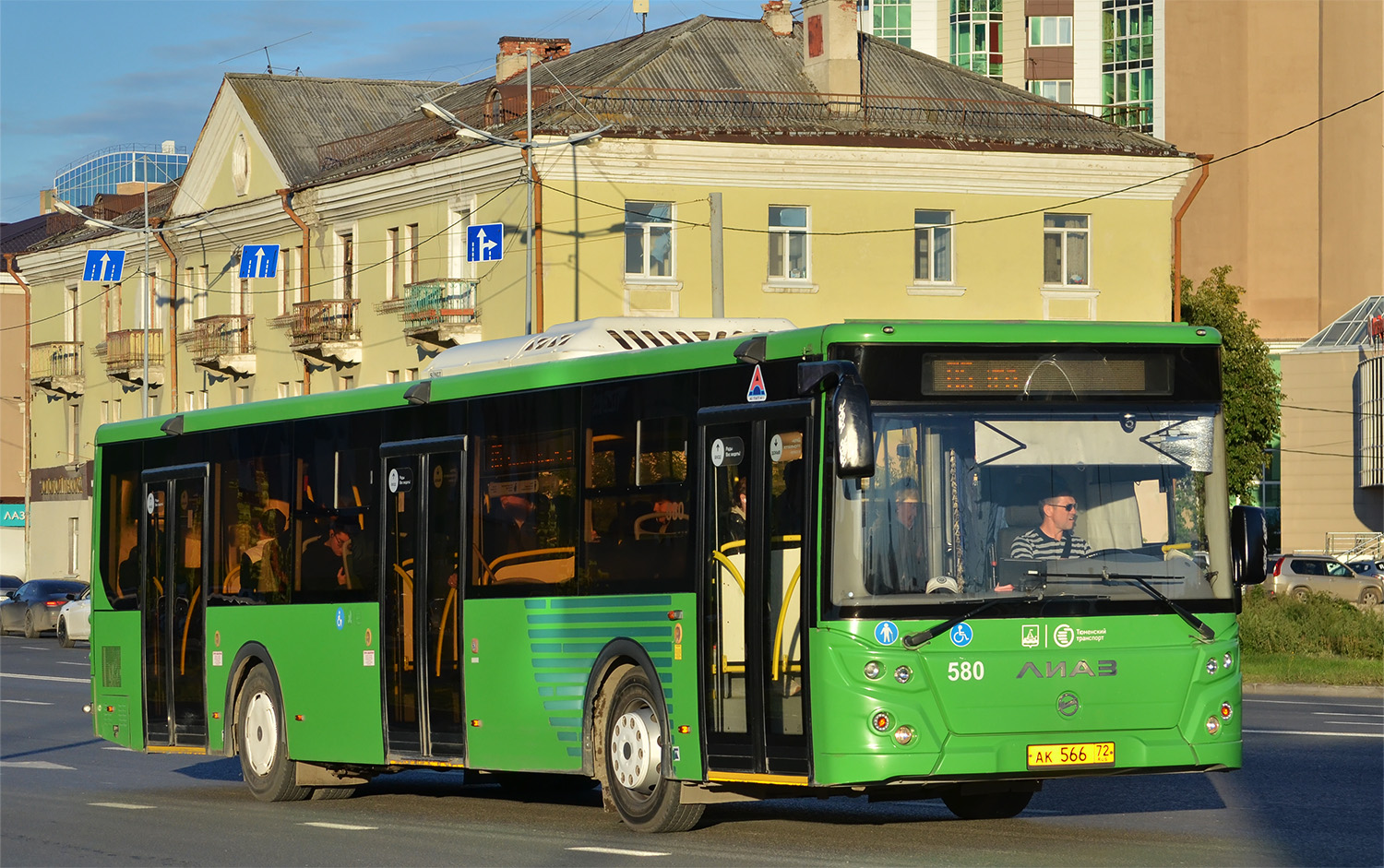 Тюменская область, ЛиАЗ-5292.65 № 580