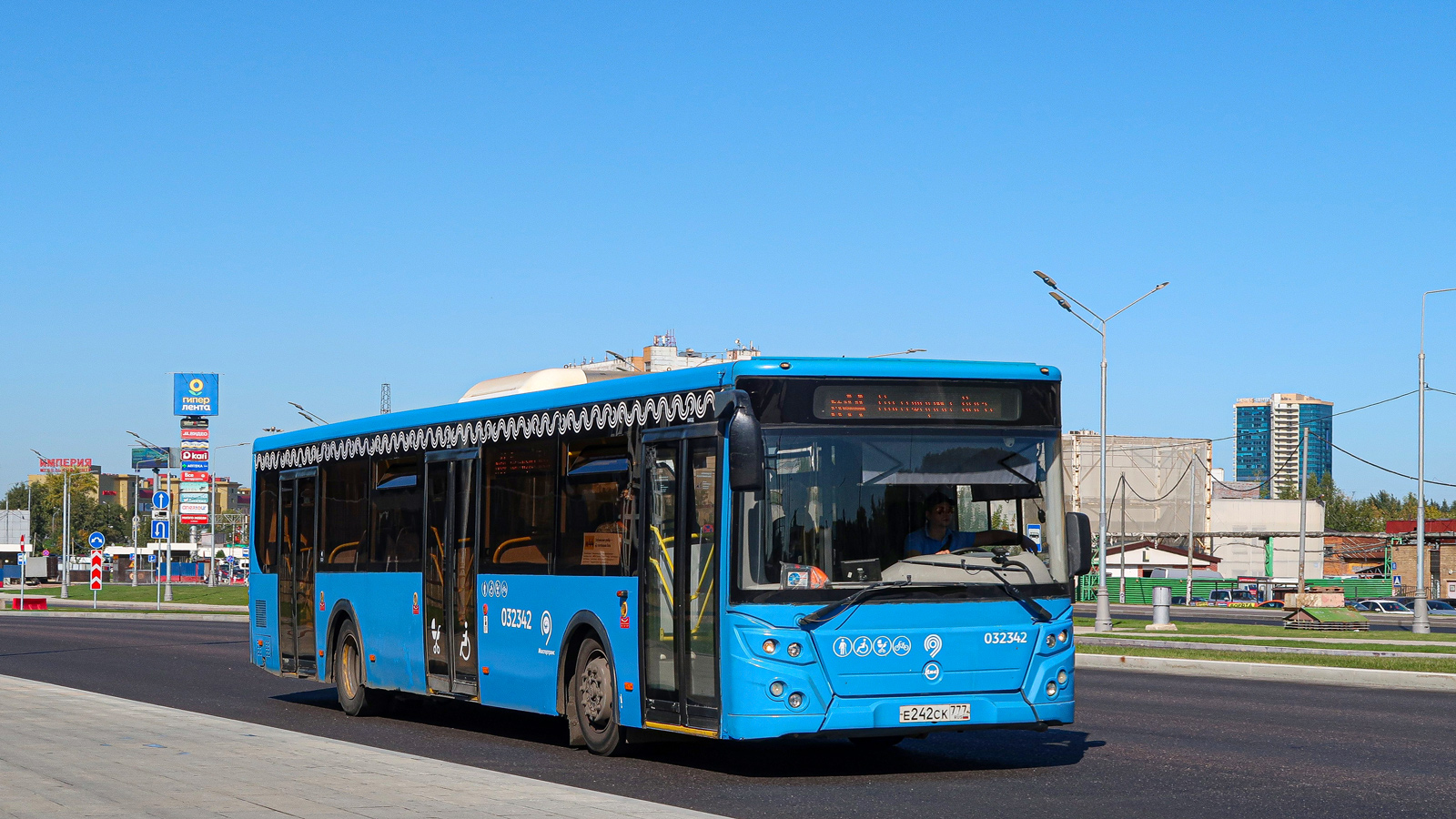 Moskva, LiAZ-5292.22 (2-2-2) č. 032342