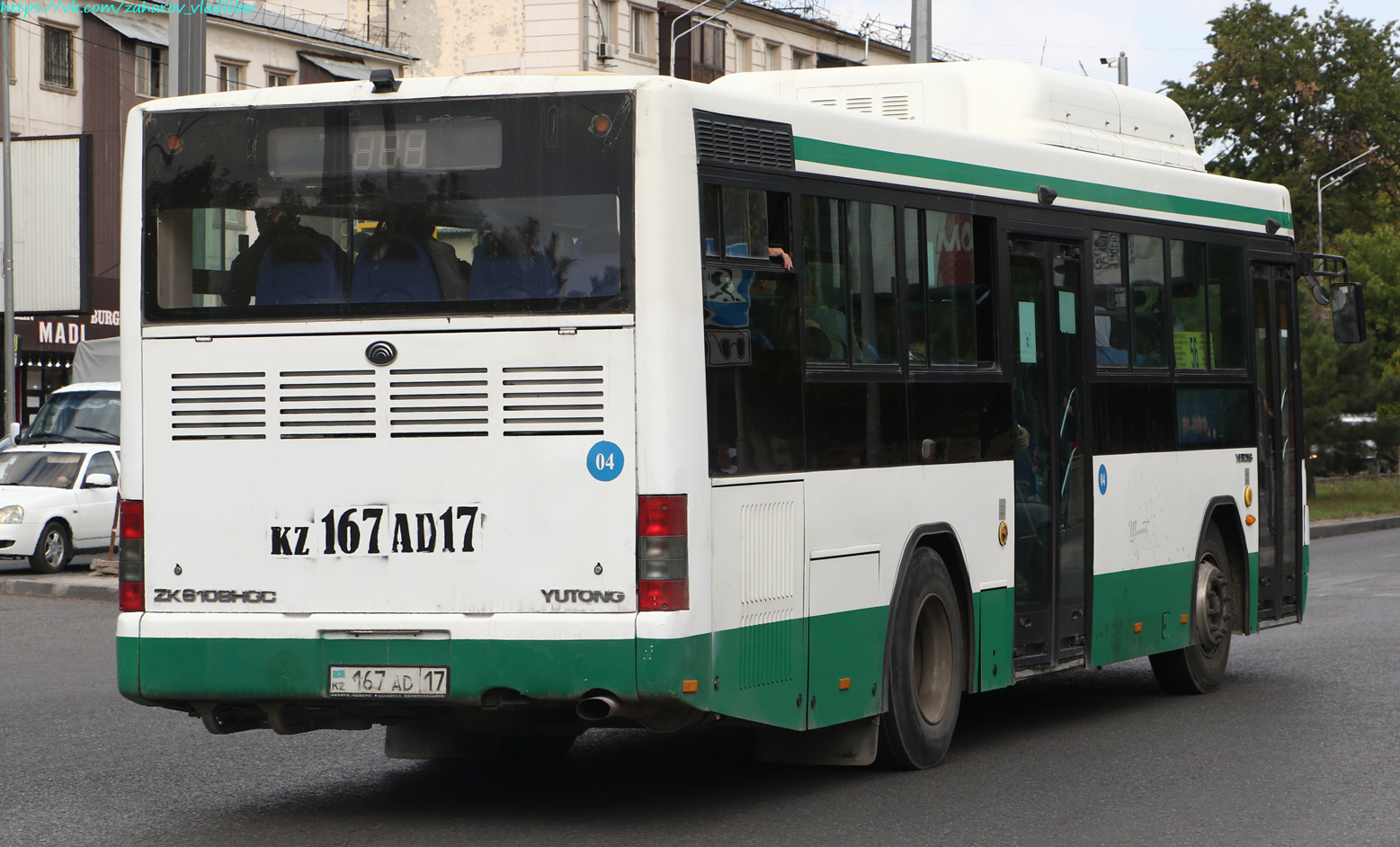 Шымкент, Yutong ZK6108HGC № 04