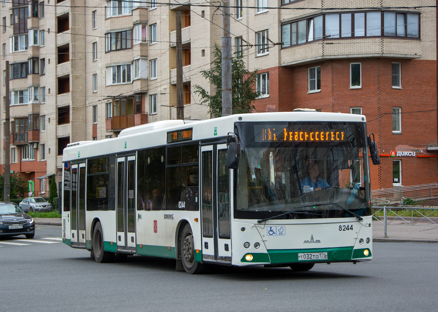 Санкт-Петербург, МАЗ-203.085 № 8244