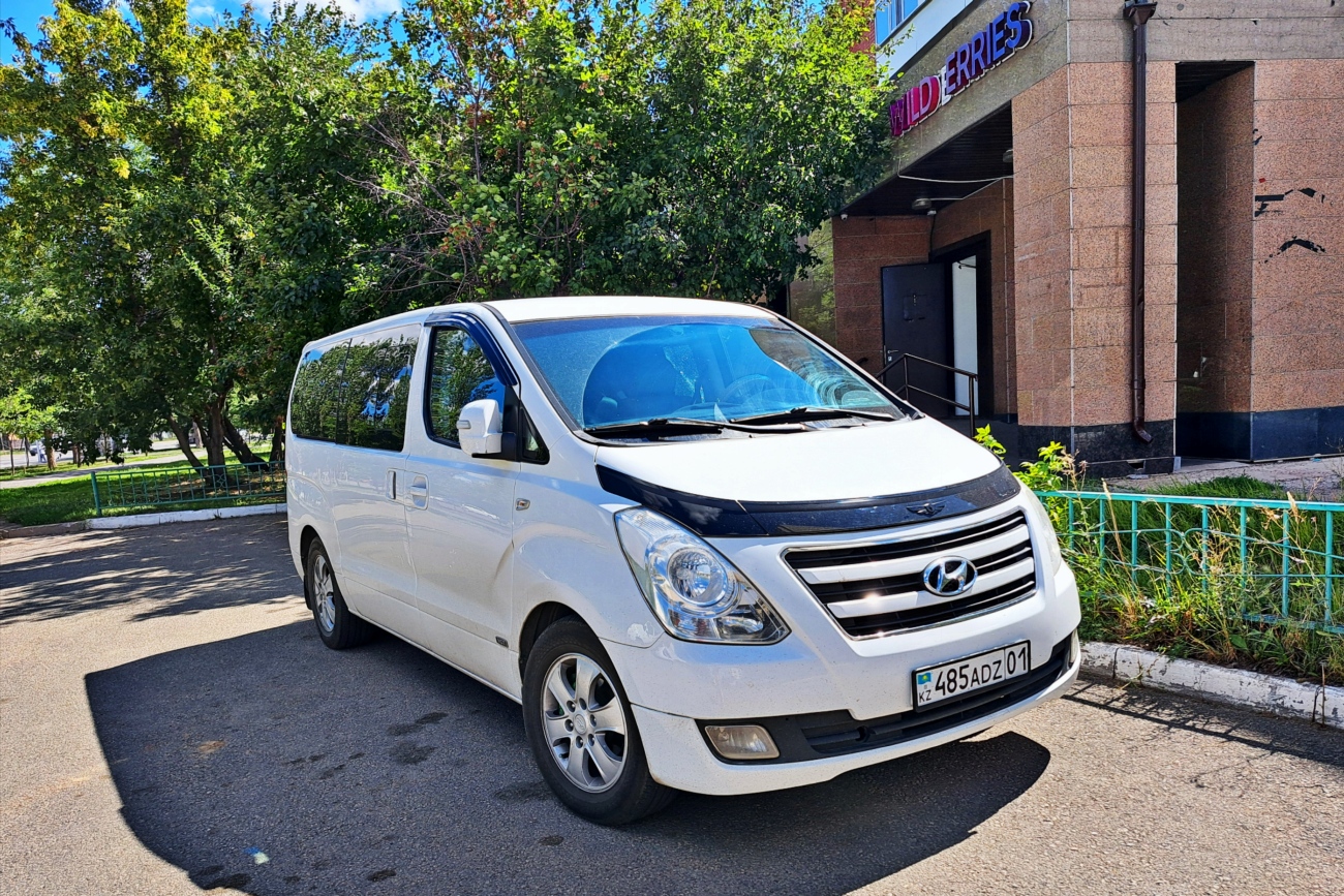 Астана, Hyundai Grand Starex № 485 ADZ 01