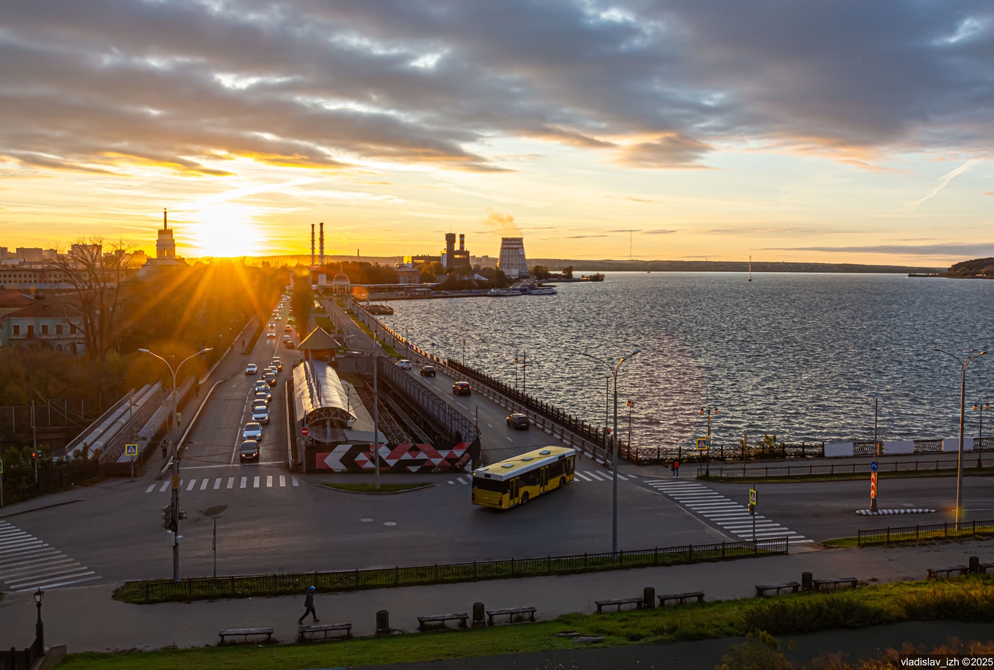 Удмуртия, МАЗ-103.465 № НА 934 18; Удмуртия — Разные фотографии