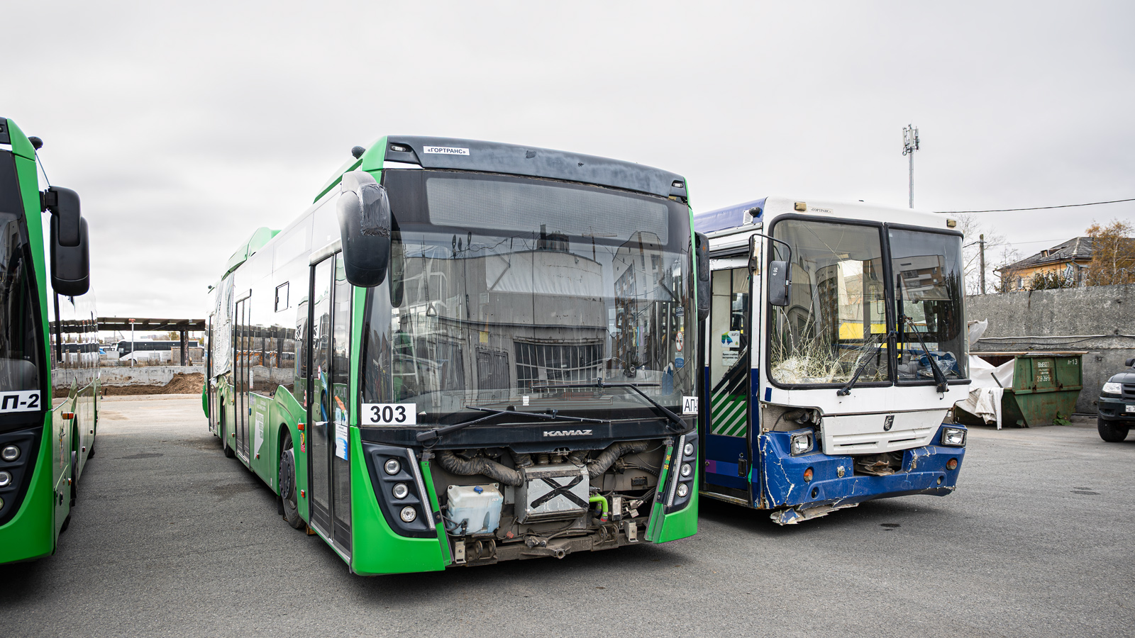 Свердловская область, НефАЗ-5299-40-57 (CNG) № 303