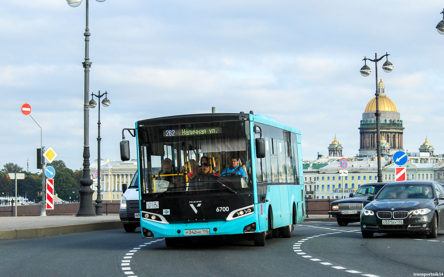 Petrohrad, Volgabus-4298.G4 (LNG) č. 6700