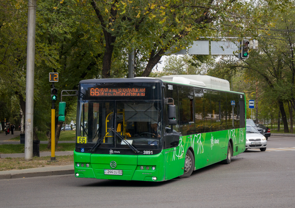 Almaty, Golden Dragon XML6125CN (Hyundai Trans Auto) # 3891
