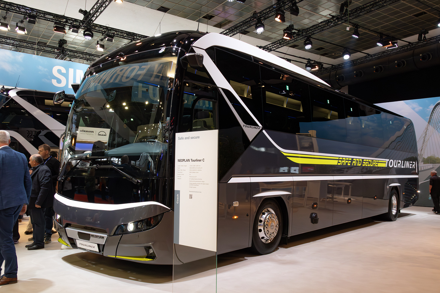 Бавария, Neoplan P10 N2216SHDC Tourliner C № [P102178]; Бельгия — Busworld Europe 2025