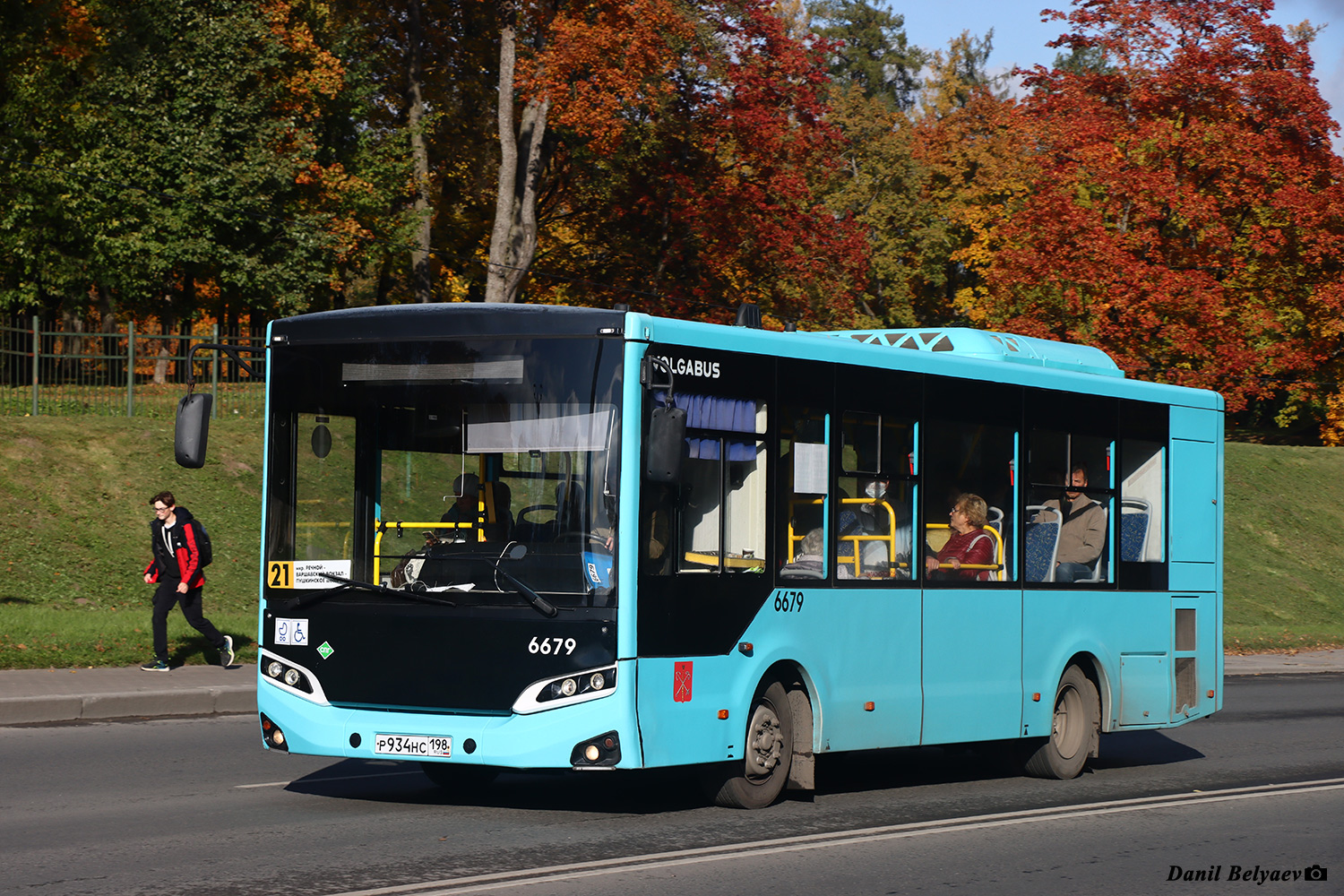 Ленинградская область, Volgabus-4298.G4 (LNG) № 6679