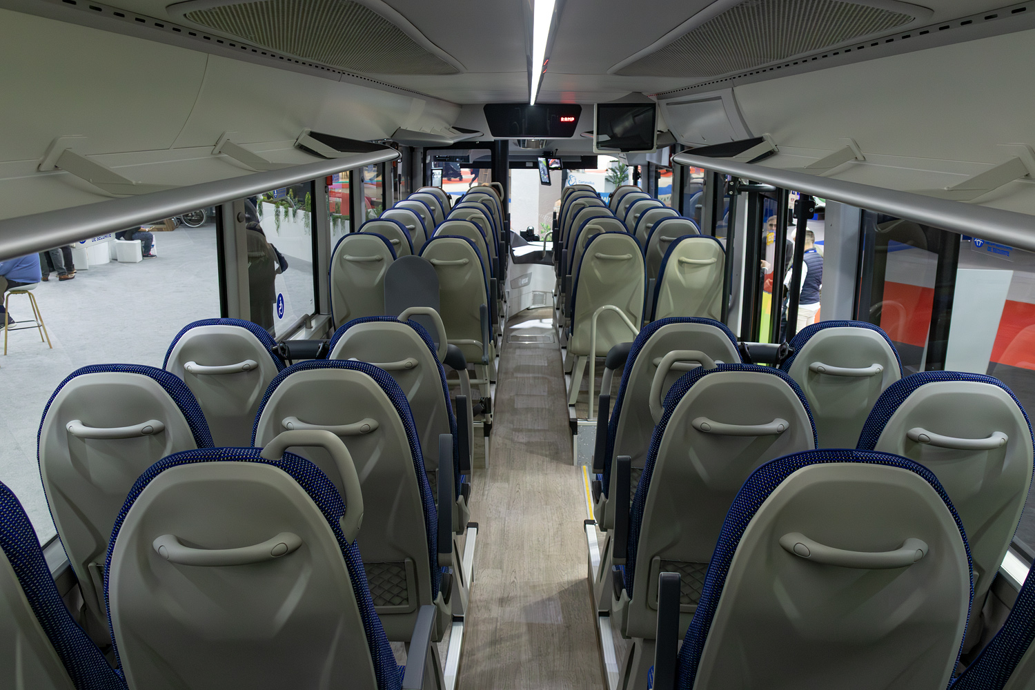 Испания, Irizar i3 electric 12,2 № [i3]; Бельгия — Busworld Europe 2025