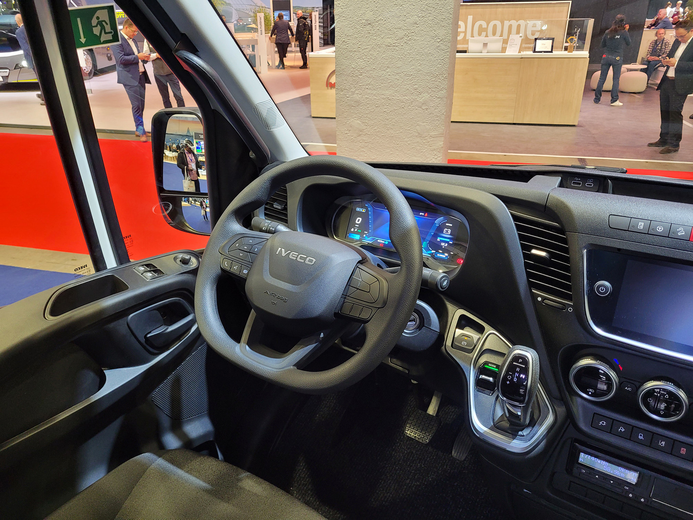 Франция, IVECO e-Daily Line 72C14E № [e-Daily]; Бельгия &mdash; Busworld Europe 2025