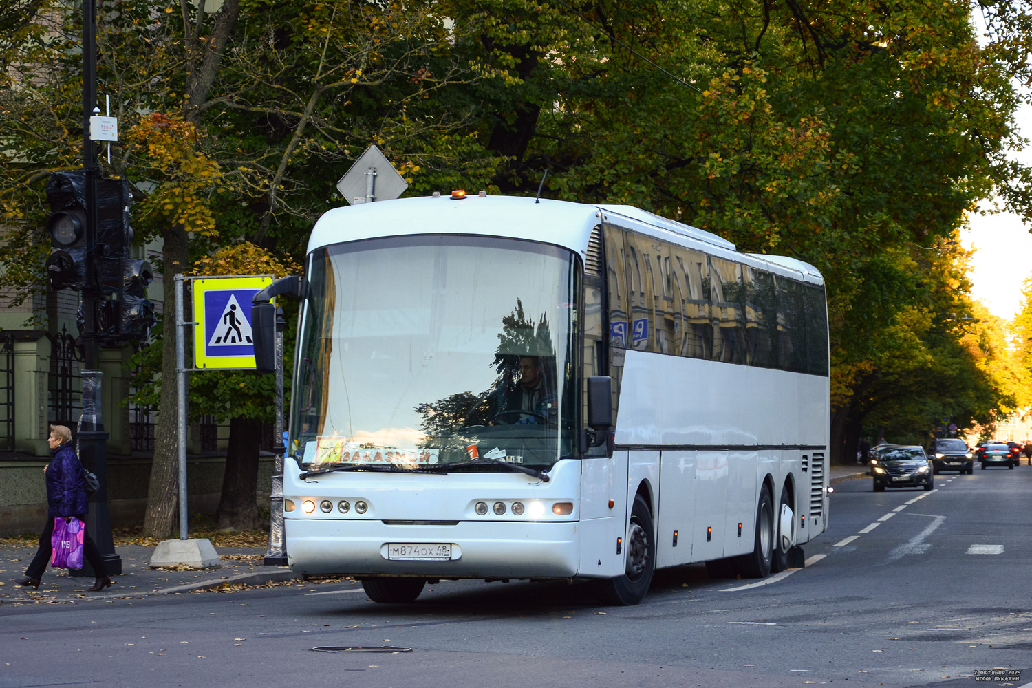 Petrohrad, Neoplan N316/3SHDL Euroliner č. М 874 ОХ 48