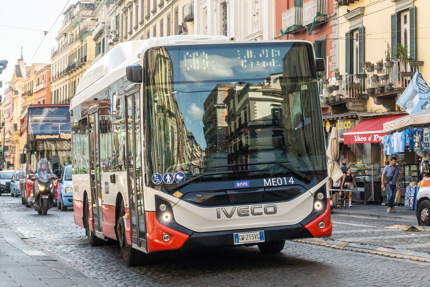 Италия, IVECO E-Way 9.5M № ME014