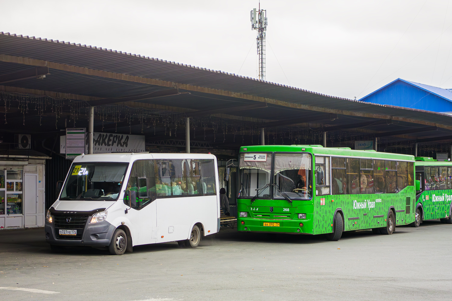 Челябинская область, ГАЗ-A64R45 Next № О 727 УЕ 174; Челябинская область, НефАЗ-5299-20-32 № 0268