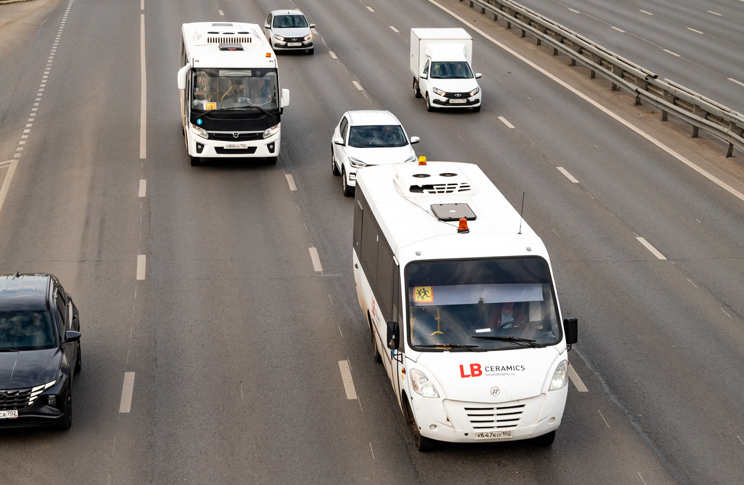 Башкортостан, ПАЗ-320455-04 "Vector Next" (межгород) № К 806 НХ 702; Башкортостан, Неман-420224-11 № Х 647 КО 102