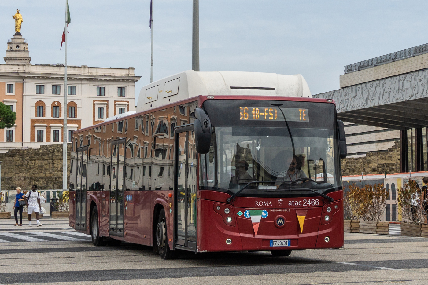 Ιταλία, Menarinibus Citymood 12 CNG # 2466 Ιταλία, Menarinibus Citymood 12 CNG # 2466