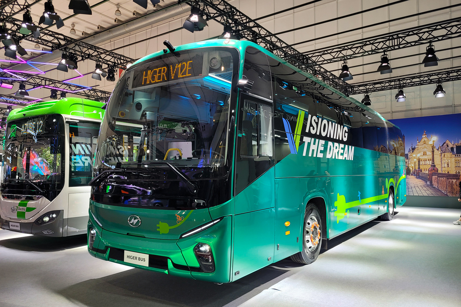 Китай, Higer V12E № [810166]; Бельгия — Busworld Europe 2025