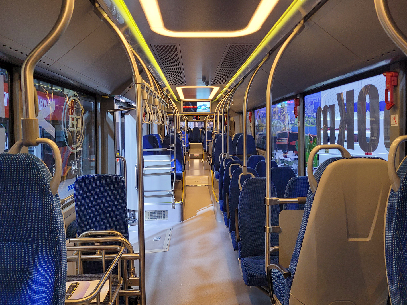 Китай, Zhong Tong N18 (LCK6180EVG) № [45557]; Бельгия &mdash; Busworld Europe 2025