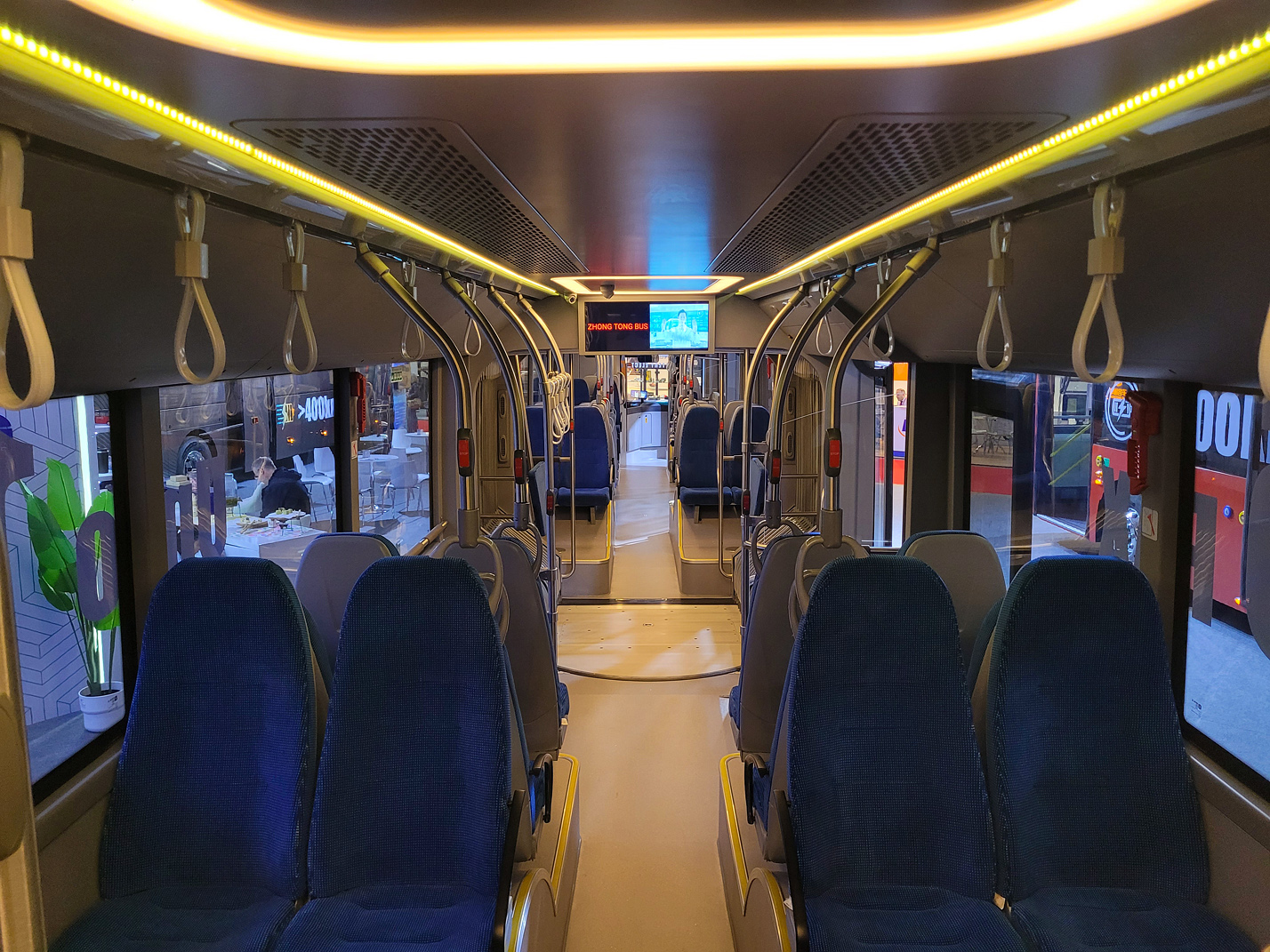 Китай, Zhong Tong N18 (LCK6180EVG) № [45557]; Бельгия &mdash; Busworld Europe 2025