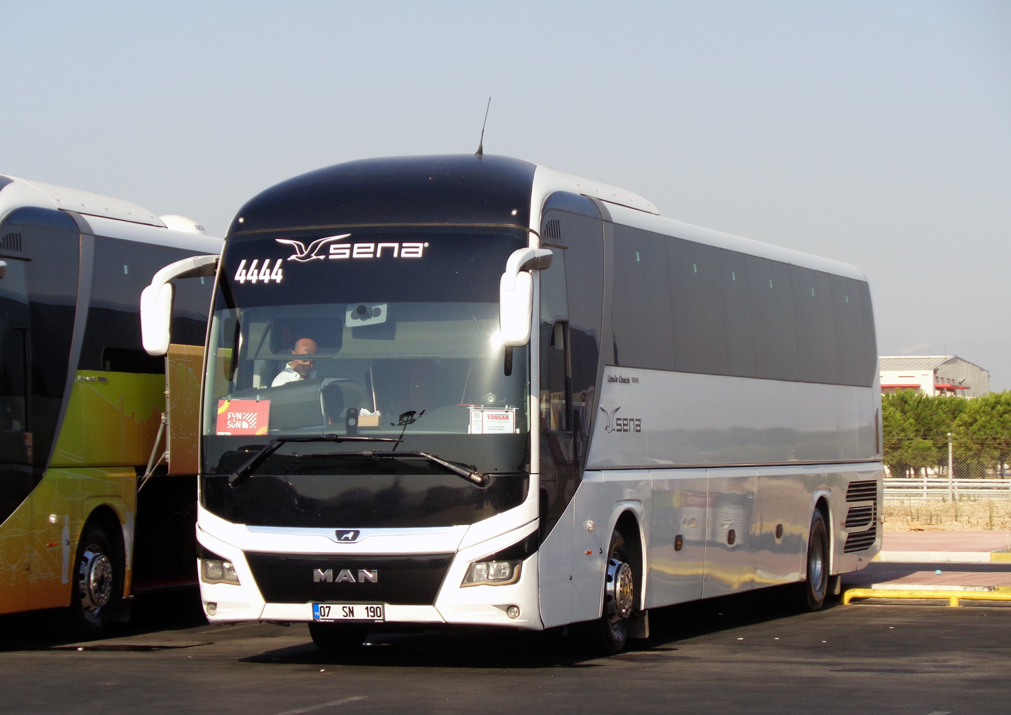 Турция, MAN R10 Lion's Coach C RHC**4 C № 4444