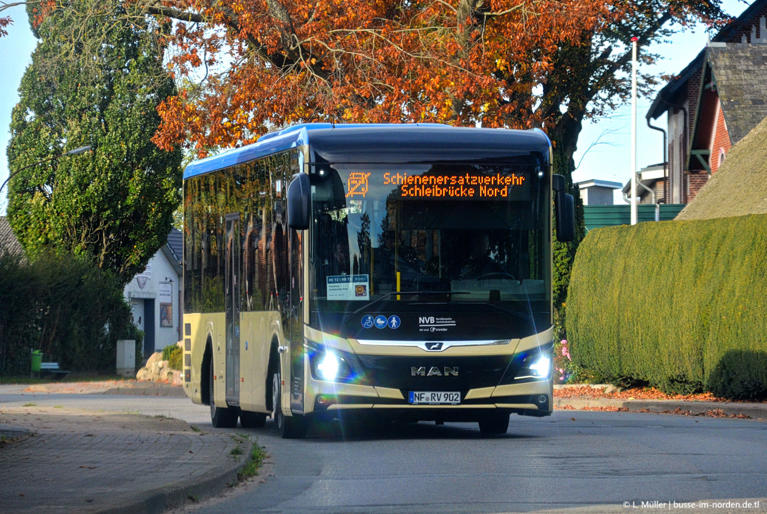 Шлезвиг-Гольштейн, MAN 42C Lion's Intercity LE 12 LEÜ330 № NF-RV 902