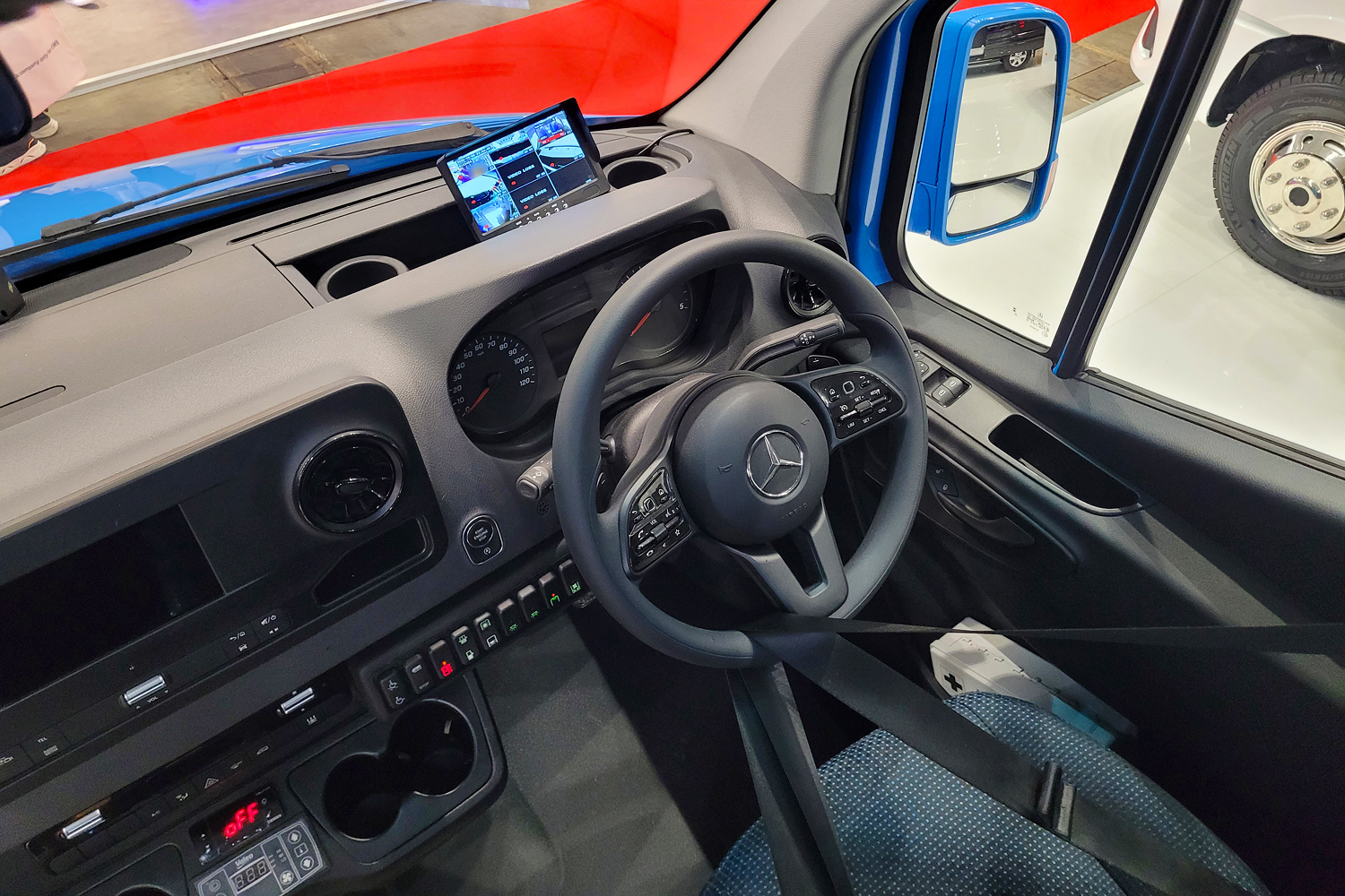 Турция, Ilesbus I-City № [632084]; Бельгия — Busworld Europe 2025