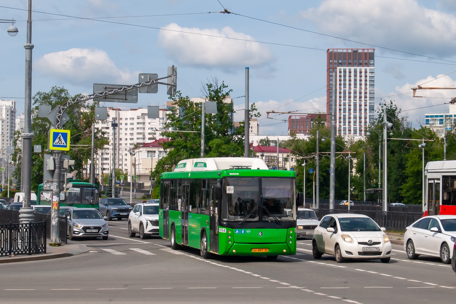 Свердловская область, НефАЗ-5299-40-51 № 1954