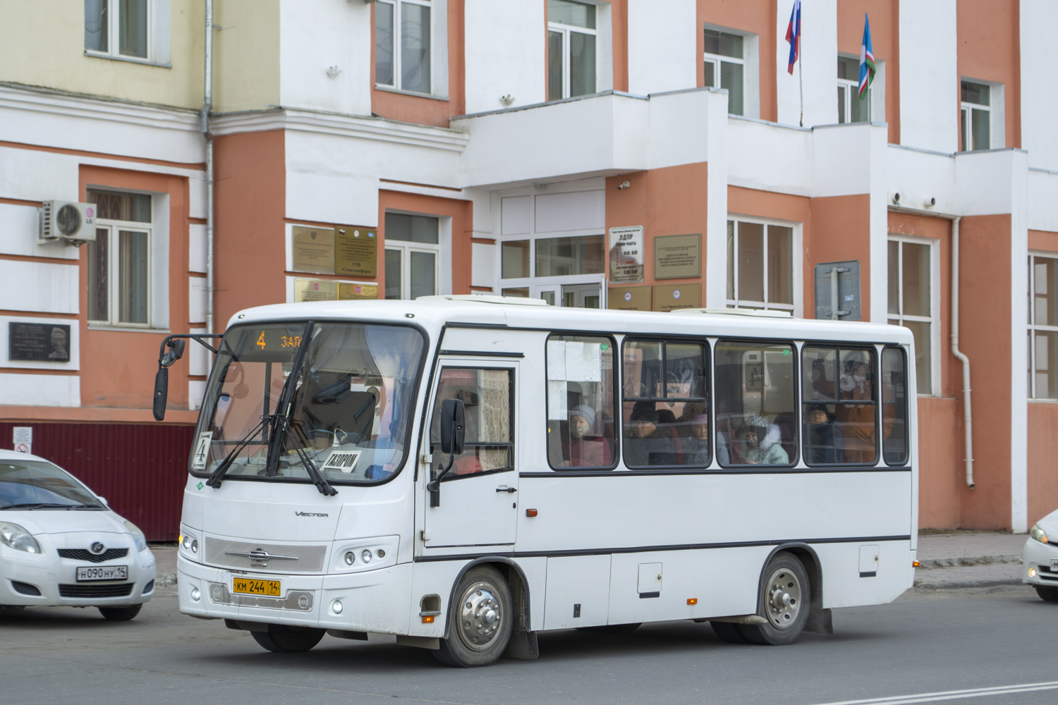 Саха (Якутия), ПАЗ-320302-22 "Вектор" № КМ 244 14