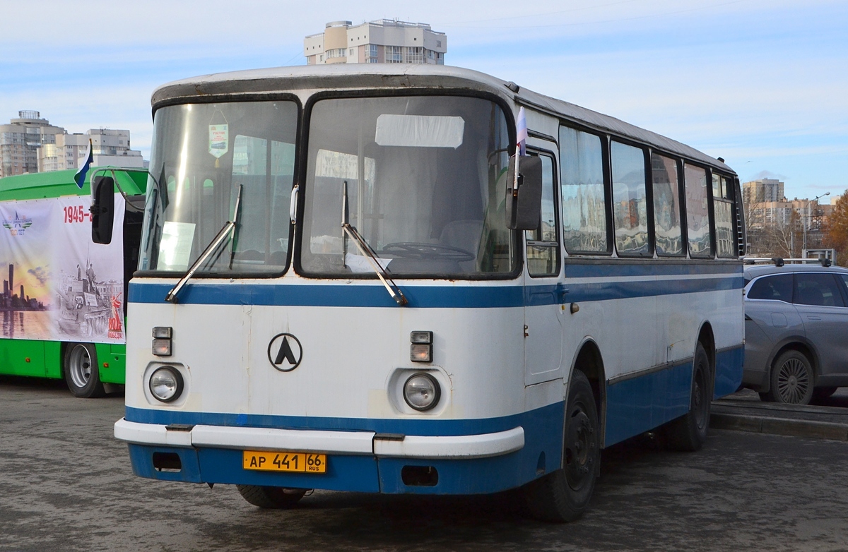 Свердловская область, ЛАЗ-695Н № АР 441 66; Свердловская область — Автопробег, посвящённый Дню автомобилиста и поддержке транспортной реформы (24.10.2025 г.)