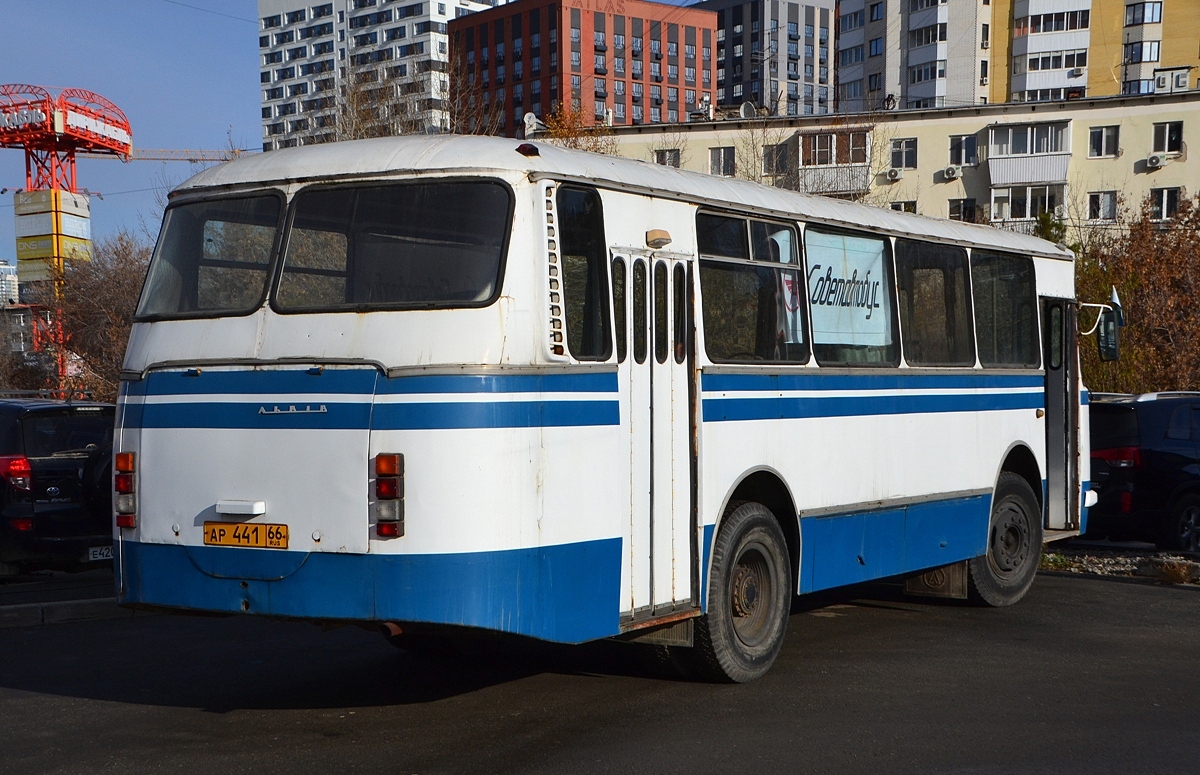 Свердловская область, ЛАЗ-695Н № АР 441 66; Свердловская область — Автопробег, посвящённый Дню автомобилиста и поддержке транспортной реформы (24.10.2025 г.)