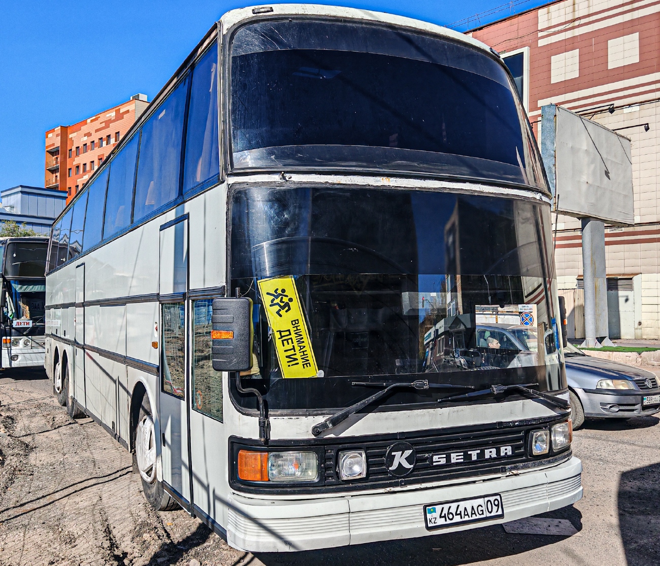 Карагандинская область, Setra S216HDS № 464 AAG 09