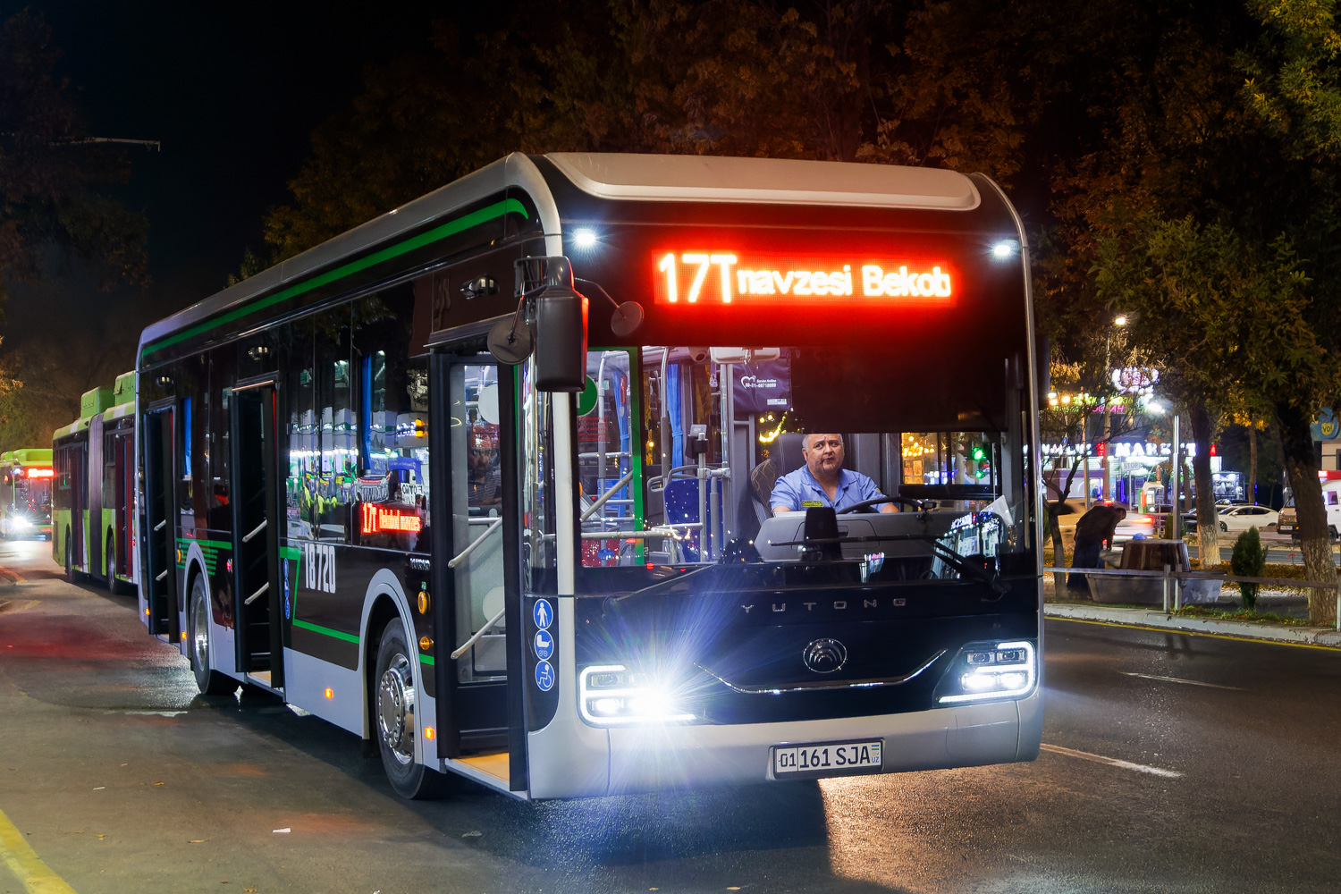 Узбекистан, Yutong ZK6126BEVG № 18720 Узбекистан, Yutong ZK6126BEVG № 18720