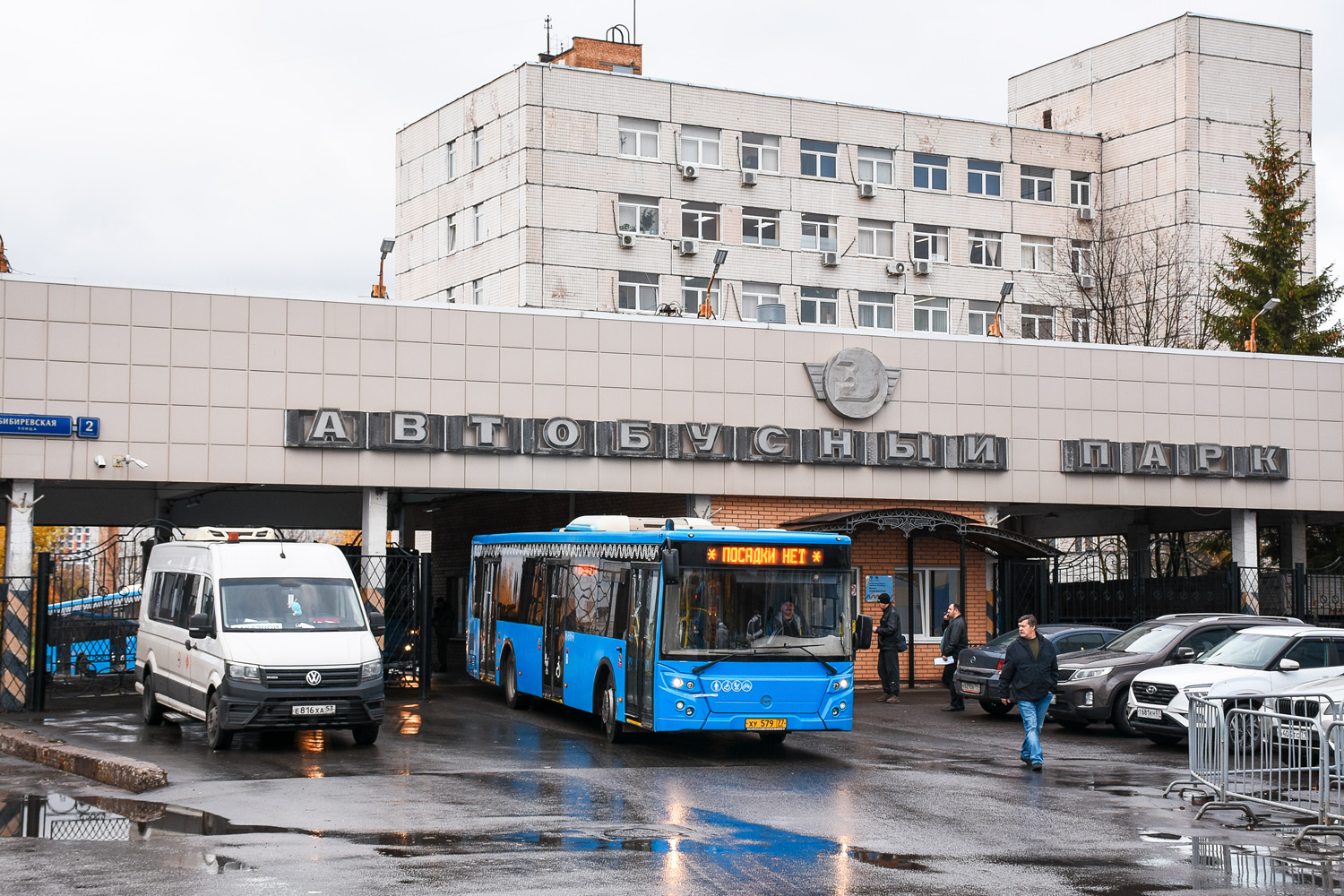 Novgorod region, Luidor-223902 (Volkswagen Crafter) # Е 816 ХА 53; Moscow, LiAZ-5292.22 (2-2-2) # 030174