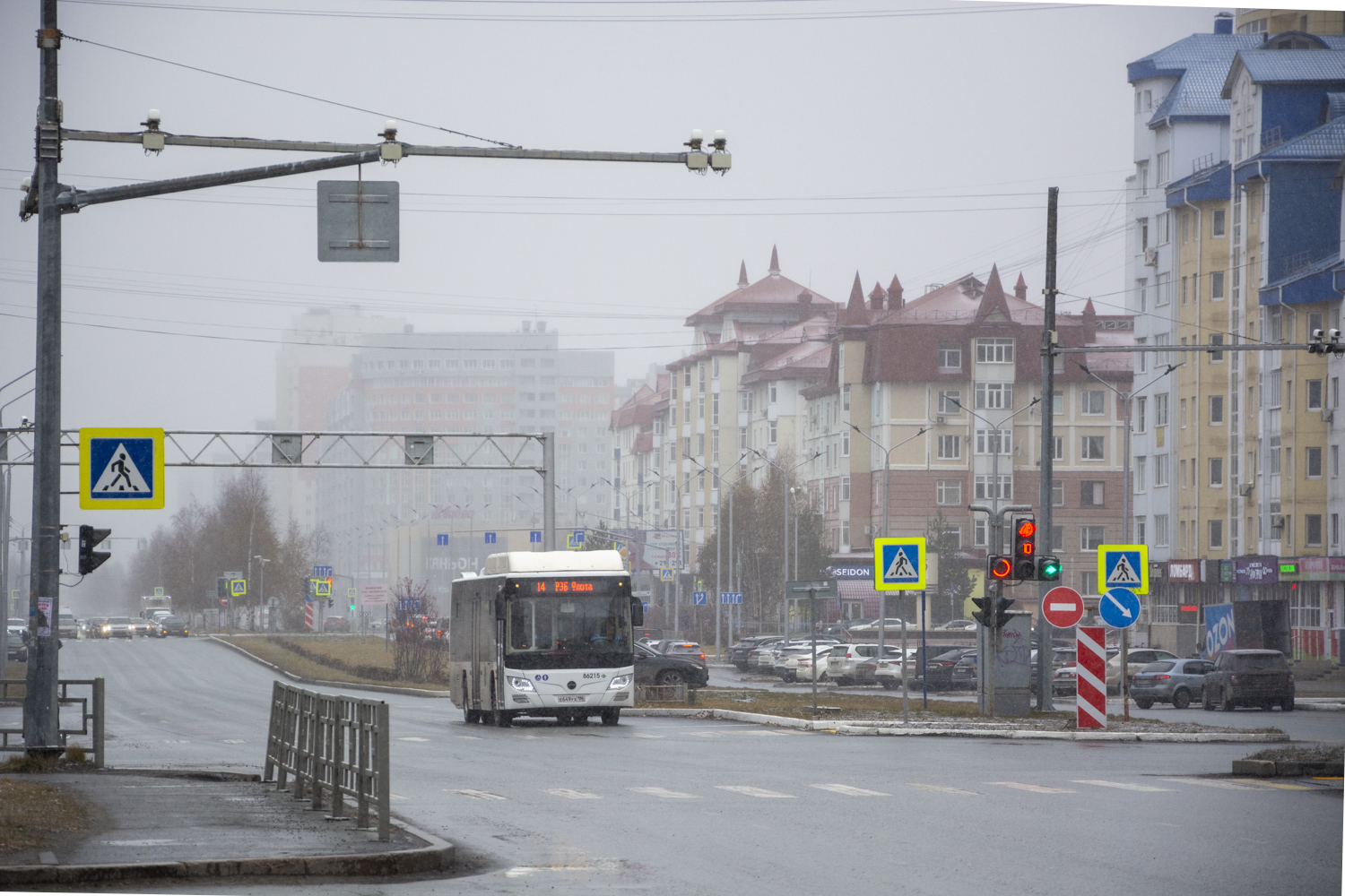Ханты-Мансийский АО, Lotos-105C02 № 86215; Ханты-Мансийский АО — Разные фотографии