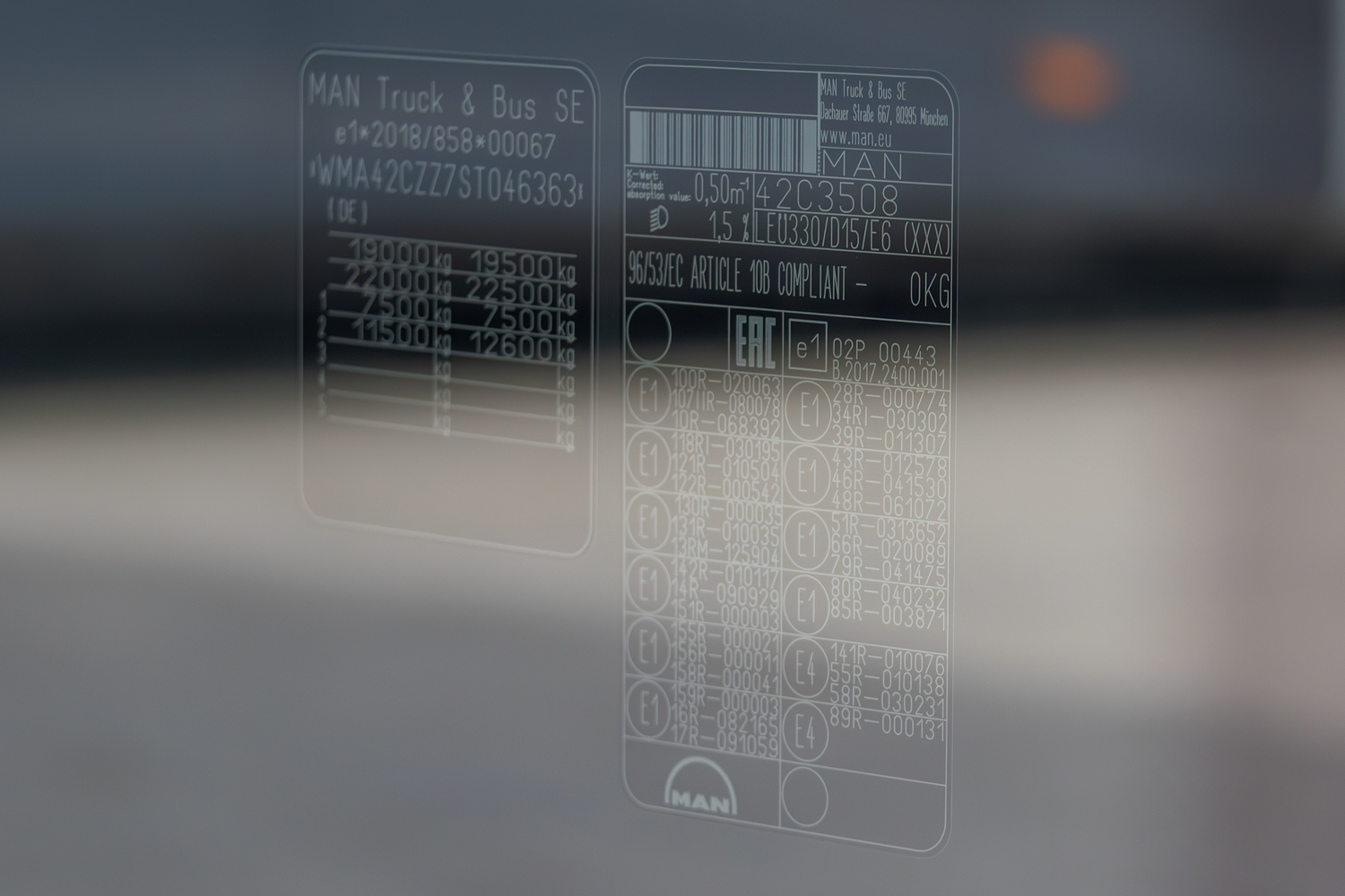 Бавария, MAN 42C Lion's Intercity LE 12 LEÜ330 EfficientHybrid № M-AN 3508