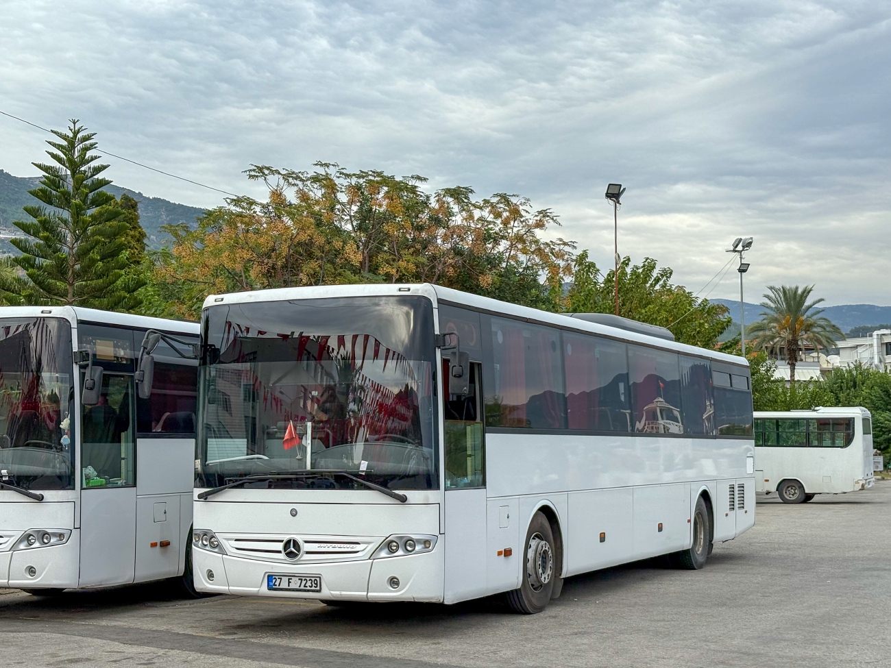 Турция, Mercedes-Benz Intouro II № 27 F 7239