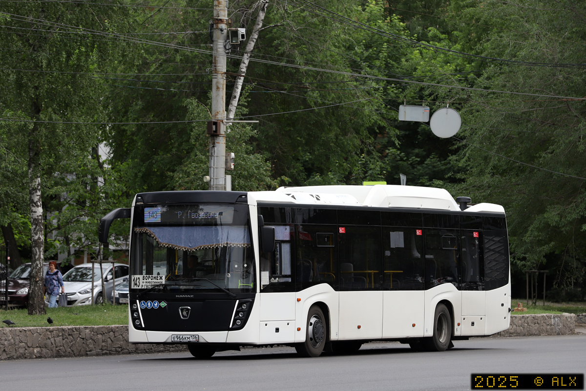 Варонежская вобласць, НефАЗ-5299-40-57 (CNG) № Е 966 КМ 136