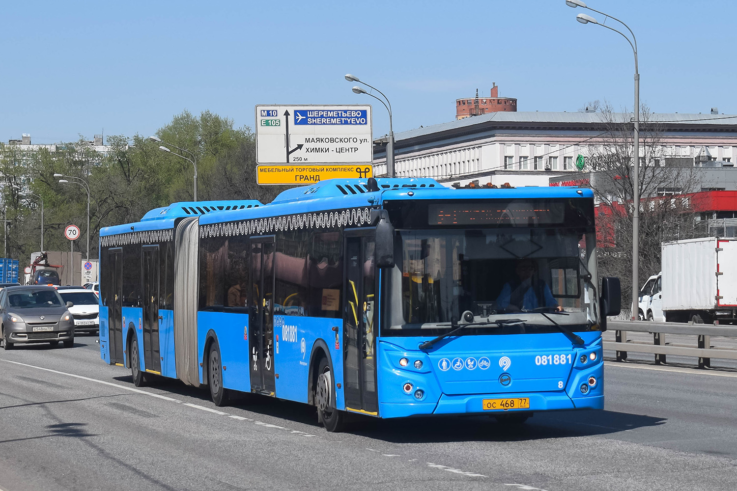 Moskva, LiAZ-6213.65 č. 081881