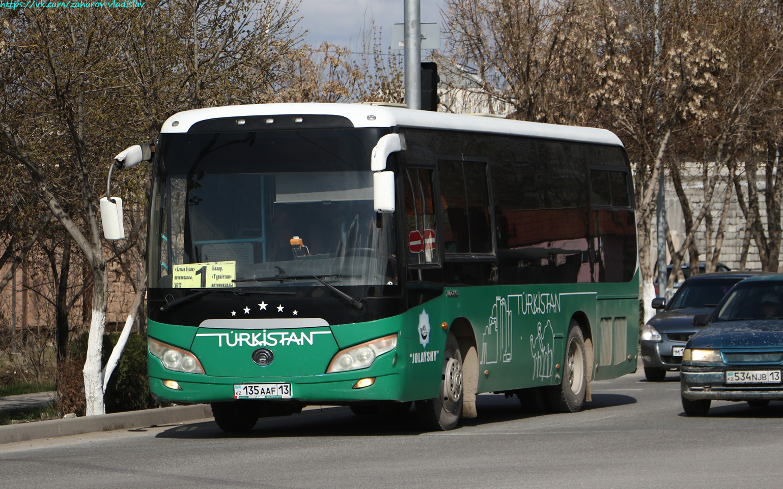 Туркестанская область, Yutong ZK6852HG № 135 AAF 13