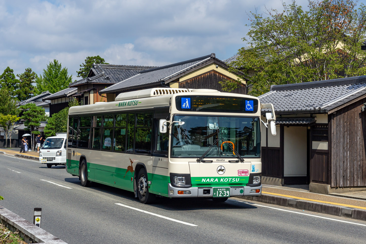 Япония, Isuzu Erga II 2RG-LV290Q3 № 奈良200か1239