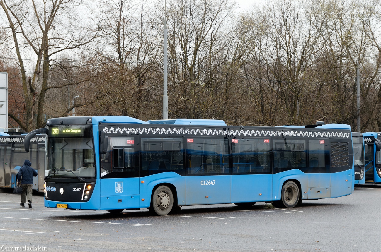 Moskva, NefAZ-5299-40-52 č. 012647